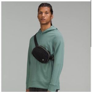 Everywhere Fleece Belt Bag